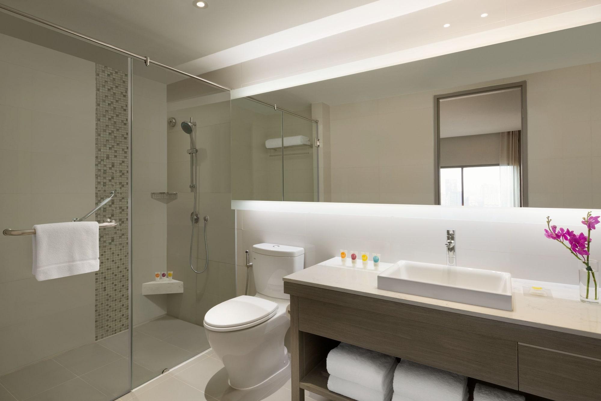 Hyatt Place Sukhumvit 24 בנגקוק